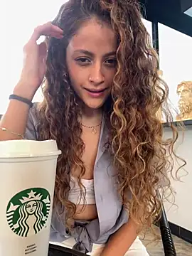 alana15 online show from February 2025 09:31:01 PM