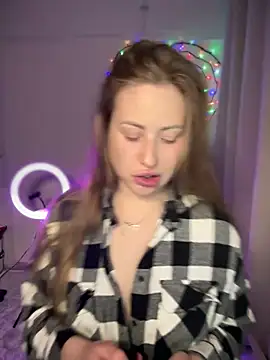 AlisaWhite online show from March 2025 06:54:01 PM