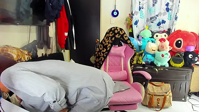 Lawrncesofiets online show from February 2025 05:25:02 PM