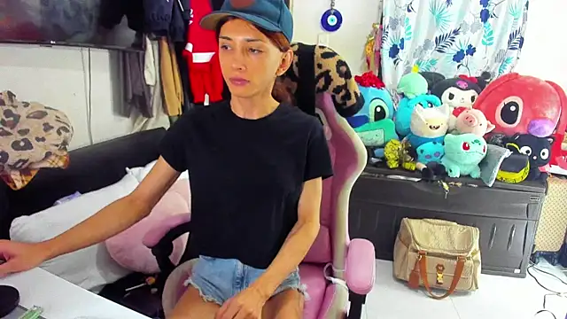 Lawrncesofiets online show from February 2025 09:05:02 PM