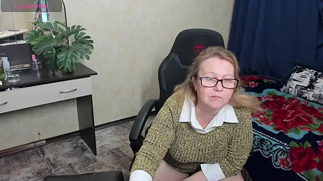 Frau Marta online show from December 2024 03:16:02 PM