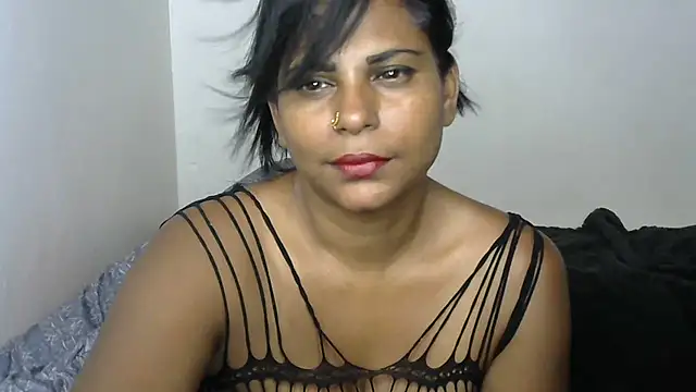 Snapshot of sunshinelady_ chatting on March 2025 06:03:02 PM sunshinelady  online show from March 2025 06:03:02 PM