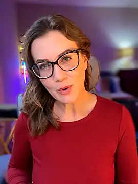 Snapshot of MaiseKnox chatting on April 2026 10:15:01 PM MaiseKnox online show from April 2026 10:15:01 PM