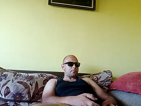 Snapshot of Flakka95 chatting on September 2025 01:44:02 PM Flakka95 online show from September 2025 01:44:02 PM