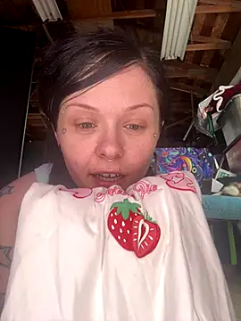 Snapshot of BlaizeyBBy chatting on September 2025 07:50:01 PM BlaizeyBBy online show from September 2025 07:50:01 PM