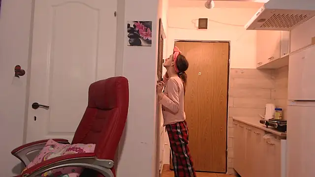 simyhvn online show from February 2026 05:11:01 AM