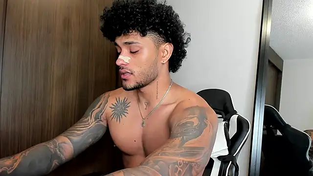 Alessandro Vanni online show from January 2025 05:01:01 AM