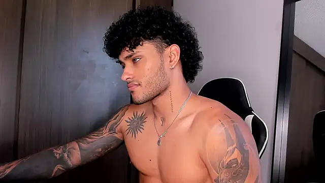 Alessandro Vanni online show from January 2025 04:50:02 PM