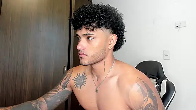 Alessandro Vanni online show from January 2025 01:52:01 PM