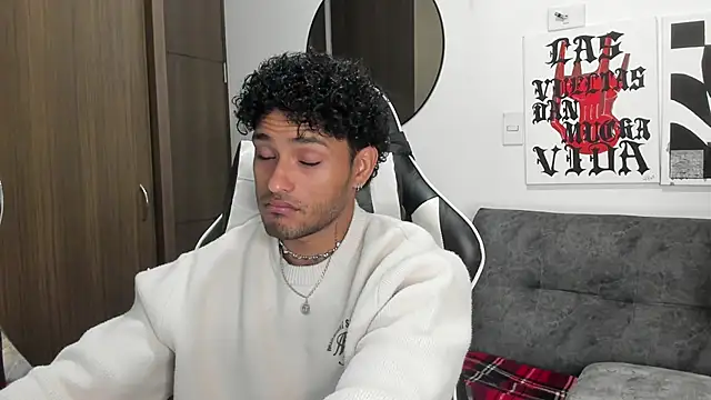 Alessandro Vanni online show from January 2026 02:15:01 AM