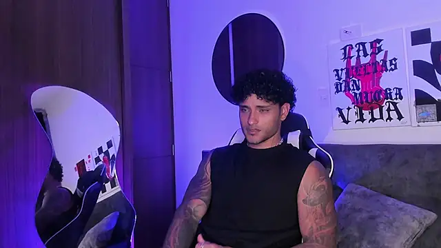 Alessandro Vanni online show from March 2026 02:36:02 AM