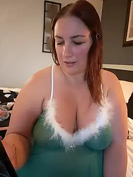 Snapshot of Canadian_BBW chatting on December 2024 10:03:01 PM Canadian BBW online show from December 2024 10:03:01 PM