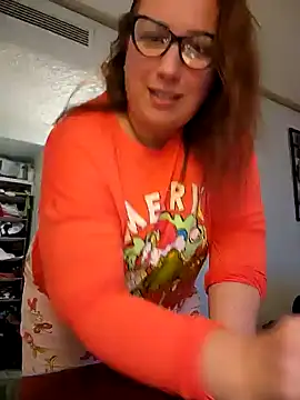Snapshot of Canadian_BBW chatting on December 2024 10:42:02 PM Canadian BBW online show from December 2024 10:42:02 PM