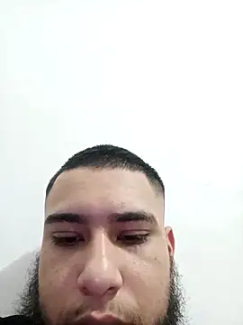 Snapshot of R3Y_S3X chatting on March 2025 05:30:01 AM R3Y S3X online show from March 2025 05:30:01 AM