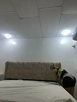 Snapshot of maymercy chatting on December 2025 04:27:01 PM maymercy online show from December 2025 04:27:01 PM