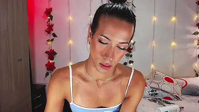 Kenisha Sweet online show from January 2025 02:03:01 PM