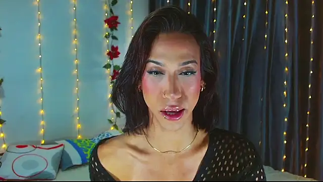 Kenisha Sweet online show from January 2025 12:26:01 PM