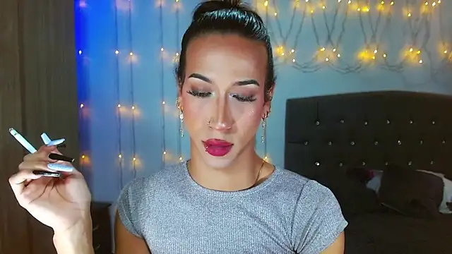 Kenisha Sweet online show from February 2025 11:47:02 PM