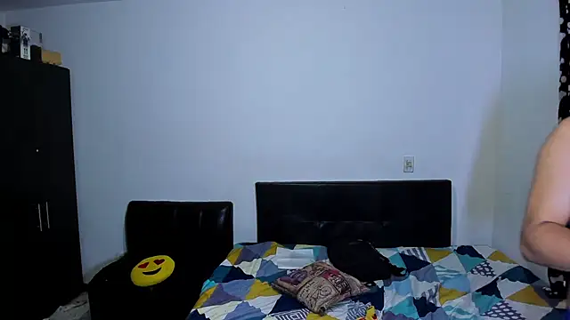 Snapshot of ares_sexxx chatting on February 2026 12:11:01 PM ares sexxx online show from February 2026 12:11:01 PM