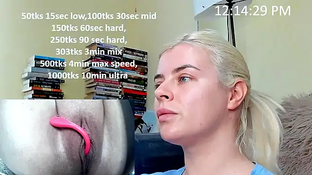 queenofthenighttt online show from January 2026 11:15:02 AM