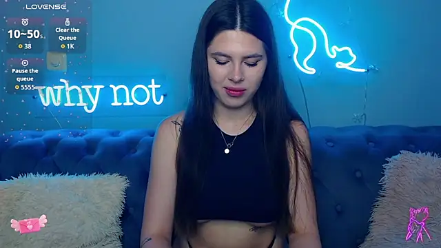 Snapshot of ViollinaLove chatting on May 2026 04:39:01 AM ViollinaLove online show from May 2026 04:39:01 AM