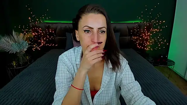 Rebecca Diamond online show from February 2025 12:55:01 PM