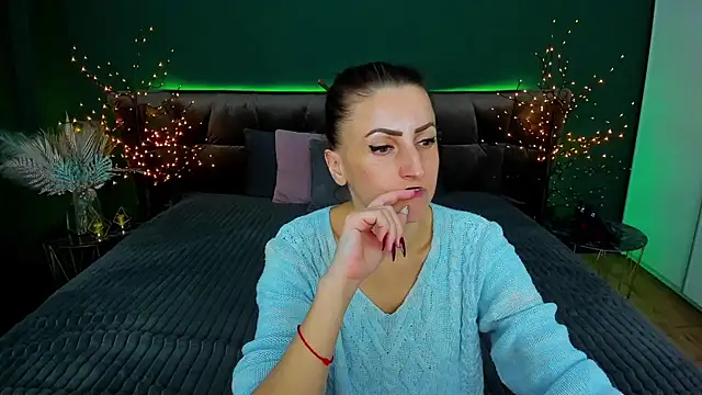 Rebecca Diamond online show from February 2025 09:50:02 AM