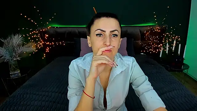 Rebecca Diamond online show from February 2026 05:46:01 AM