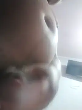 Snapshot of Pingon_Chocolate chatting on November 2025 09:48:01 PM Pingon Chocolate online show from November 2025 09:48:01 PM