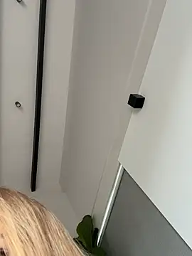 curchez  online show from February 2026 08:16:01 PM