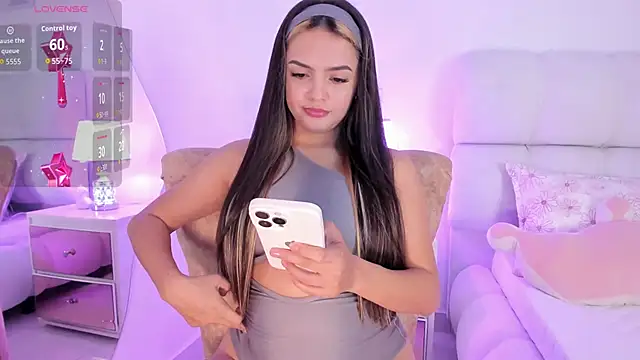 zoemina xd online show from December 2025 02:01:01 PM