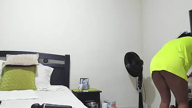 mara2020 69 online show from March 2025 12:02:02 PM