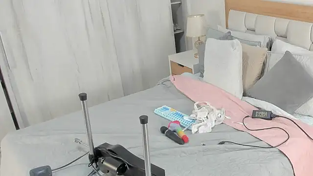 elena mature online show from September 2025 07:08:01 PM