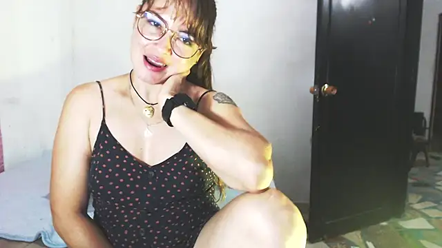 solamatista11 online show from November 2025 09:26:02 PM