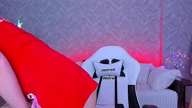 Snapshot of EvaBarsa_ chatting on December 2024 12:18:01 AM EvaBarsa online show from December 2024 12:18:01 AM