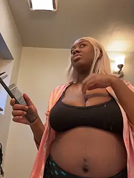 Snapshot of gypsydoll chatting on February 2025 10:58:01 PM gypsydoll online show from February 2025 10:58:01 PM