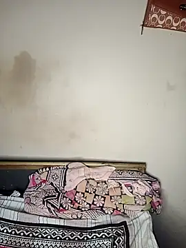 Sweet-Berry online show from February 2025 06:59:01 PM