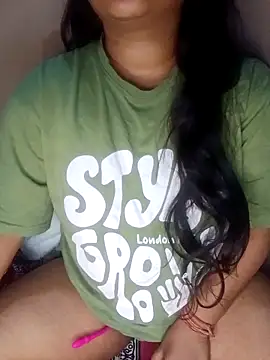 Sweet-Berry online show from February 2025 05:53:02 PM