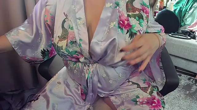 Snapshot of Anita-boobs chatting on November 2025 10:04:01 AM Anita-boobs online show from November 2025 10:04:01 AM