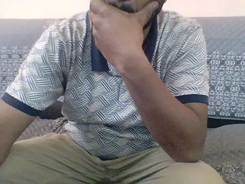 Snapshot of redvelvet_4 chatting on February 2025 03:40:01 AM redvelvet 4 online show from February 2025 03:40:01 AM