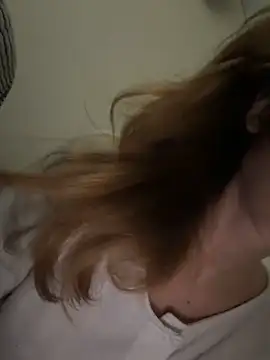 Snapshot of -AngelAri- chatting on June 2026 01:04:01 PM -AngelAri- online show from June 2026 01:04:01 PM