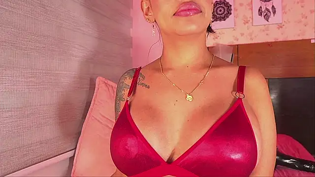 Snapshot of mssburbuja chatting on February 2025 09:09:01 AM mssburbuja online show from February 2025 09:09:01 AM