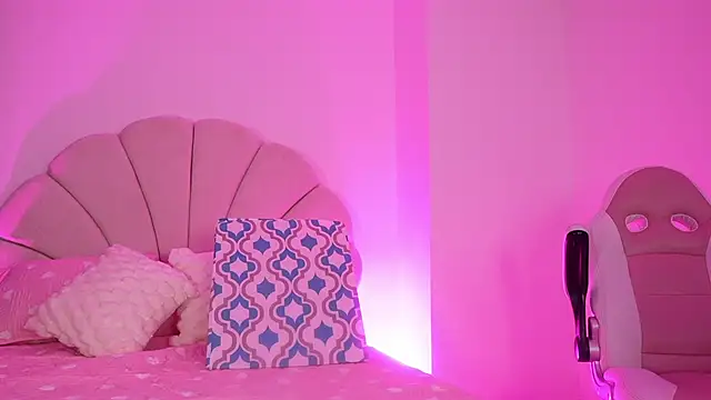 Snapshot of mssburbuja chatting on October 2025 03:21:02 AM mssburbuja online show from October 2025 03:21:02 AM