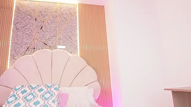 Snapshot of mssburbuja chatting on November 2025 03:06:01 AM mssburbuja online show from November 2025 03:06:01 AM