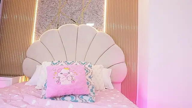 Snapshot of mssburbuja chatting on November 2025 03:06:02 AM mssburbuja online show from November 2025 03:06:02 AM