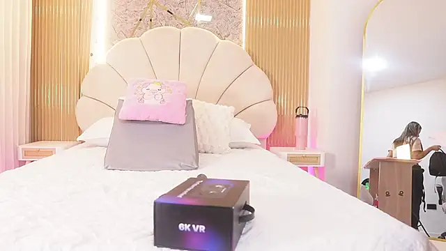 Snapshot of mssburbuja chatting on November 2025 03:07:01 AM mssburbuja online show from November 2025 03:07:01 AM