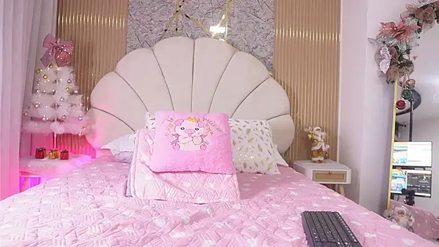 Snapshot of mssburbuja chatting on November 2025 03:05:02 AM mssburbuja online show from November 2025 03:05:02 AM