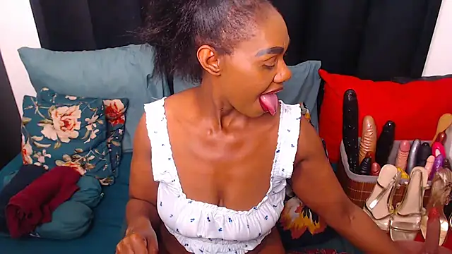 sexybootylicious online show from October 2025 01:35:02 PM