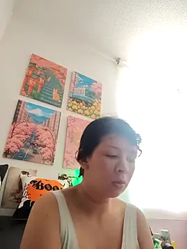 Haru Queenn online show from October 2025 09:00:02 PM