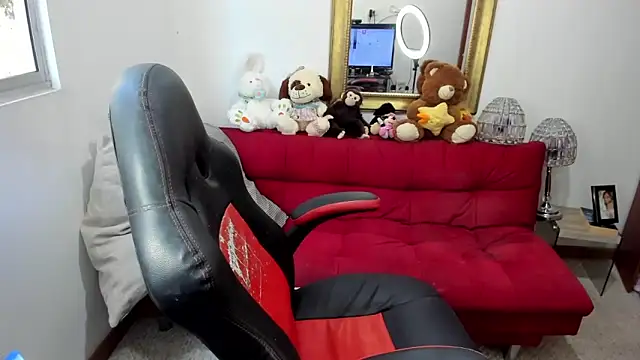 NicolettColin online show from December 2024 07:23:01 PM